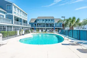 Large 2BR Private Condo Surfside Beautiful Decor - Image 3