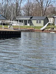 Cute As A Button! Mattoon Lake, Neoga IL. - Image 2