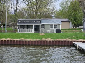 Cute As A Button! Mattoon Lake, Neoga IL. - Image 3