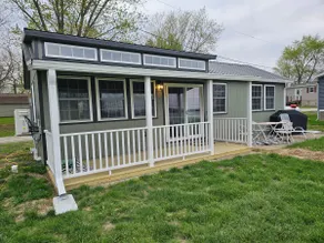 Cute As A Button! Mattoon Lake, Neoga IL. - Image 4