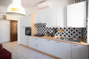 Design & Comfort Apartment near Central Station - Image 3