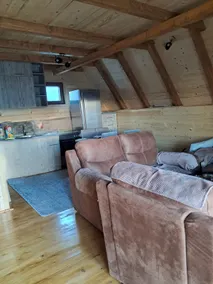 Suvi Vrh mountain cabin - Image 3