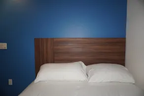 best modern loft, walking distance to restaurants - Image 4