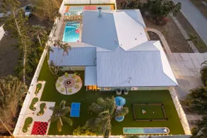 Pickleball, Heated Pool, Hot Tub & Games Retreat! - Image 2