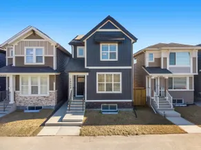 Luxurious 4BR Home | Near Banff | YYC | Garage| AC - Image 4