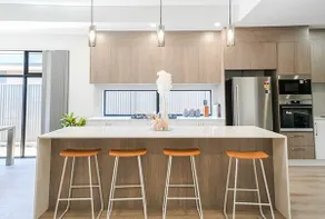 Riverlea LUX Home - Image 2
