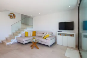 Villa in Luxury Resort - Image 2