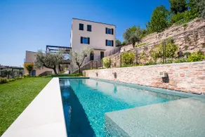 Elegant duplex with private Spa pool and lake view - Image 1