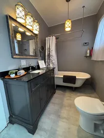 Olive’s Executive Victorian Apartment – Amherst - Image 3