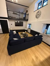 Renovated Apartment In Medieval Building in King's Lynn Centre. - Image 2