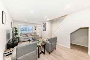 Townhome in Mahogany SE - Image 4