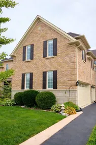 Spacious 2BR+Den Retreat| Fireplace | 10ft Ceiling - Image 5