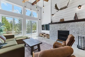 The Hunters’ Cabin | Spa, Luxury and Comfort - Image 2