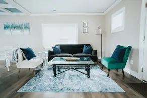 8 Min Walk to RiverWalk, Modern Newly Built Home - Image 4