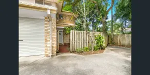 Treetops Sunrise Beach - Image 4