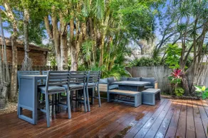 Treetops Sunrise Beach - Image 2