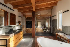 150 sqm luxury loft with sauna and swimming pond - Image 3