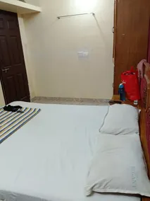 Peaceful AC home Near Guruvayoor Temple- 50 mitr - Image 4