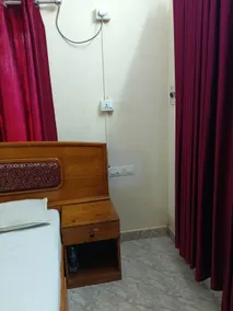 Peaceful AC home Near Guruvayoor Temple- 50 mitr - Image 5