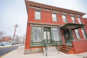 The Lincoln - A studio with story - Image 2