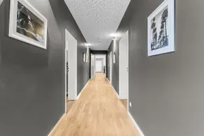 280 sqm / billiards / ping pong / foosball - Image 2