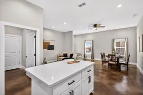 Brand New Home: Perfect for Long Stays - Image 3