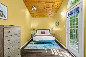 Cozy Retro | Mid-Century Vibes | 2BR Villa TYS - Image 3