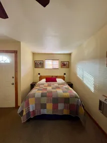 The Dartbox Cabin in Orderville - Image 3