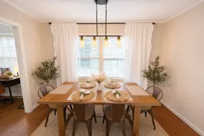 Pinehill Stay | King Bed • Fast WiFi • Midtown - Image 5