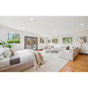 Private Guesthouse with Kitchen + Bath+Garden+BBQ - Image 2