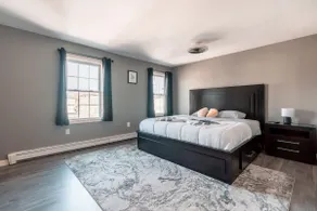 Spacious King Bed Near Downtown | Patio & Grill - Image 3
