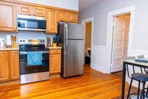 Ewefu, a Serene 3BR Apt in the Collar City of Troy - Image 5