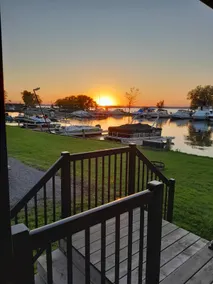 Waterfront Cottage on Rice Lake, Ontario - Image 3