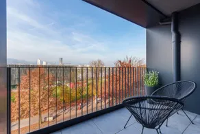 Riverside Apartment Comfort - Image 2