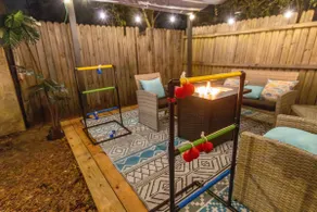 Near Marina & Downtown | King Bed | Sleeps 8 - Image 3