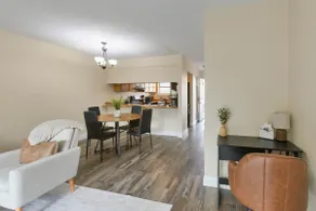 Near Marina & Downtown | King Bed | Sleeps 8 - Image 2