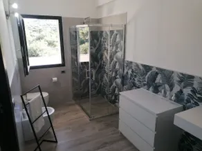 4-bedroom apartment with 4 bathrooms and a terrace - Image 4