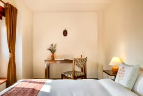 Brand New Courtyard Loft w/ elevator | Green Tara - Image 5
