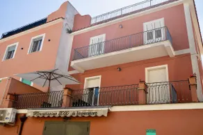 Il Terrazzino Holiday home in the center of Procida - Image 3
