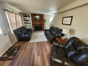 Lake Ridge Cottage - Image 3