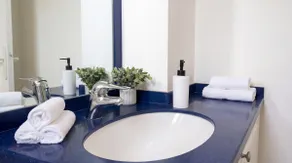 The marble case, hyper center, private parking - Image 5