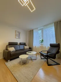 Your apartment with a queen-size bed on the ground floor - Image 2