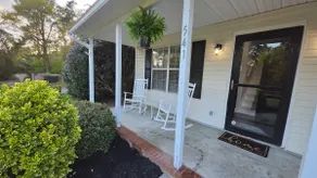 Spacious Home, private Pool, Minutes to Town. - Image 3