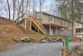 Gypsy Hill Overlook | Tranquil Hillside Retreat - Image 5