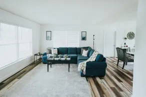 RiverFront Country Home with Blue Mountain Views - Image 2