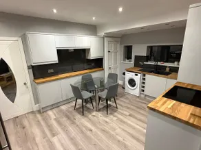 2 Bed house - Brighouse close to McDonalds and B&M - Image 5