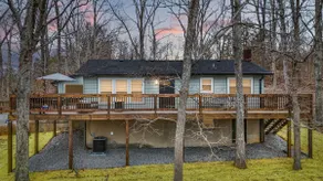 The Luxe/Secluded/Hot Tub/King Beds/Playroom - Image 5