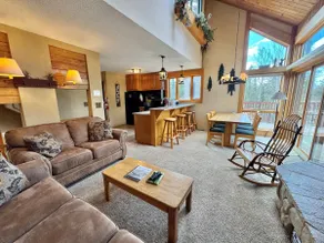 3BR Townhome Ski In Ski Out Pool Hot Tub - Image 5