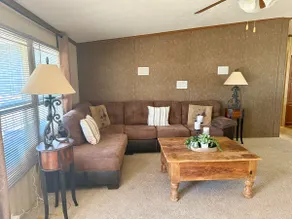 LoneStar Oak Retreat - Image 3