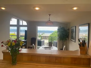 Central West Coast Executive View home - Image 3